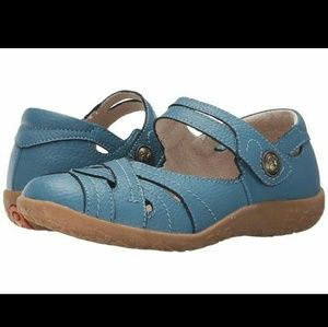 Spring Step Hearts Blue